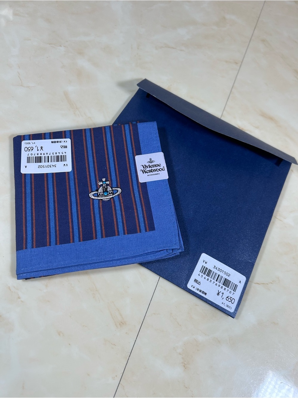 Vivienne Westwood Men Scarf - Picture 3 of 9